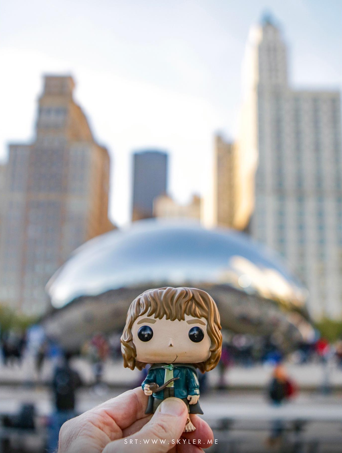 In which Pippin is amazed by the enormous…