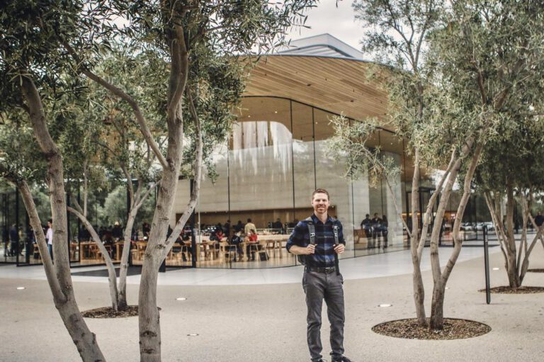 New Apple Store at Apple Park