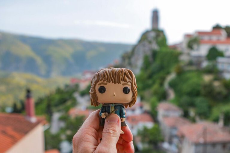 I’m which Pippin admires the old bell tower…