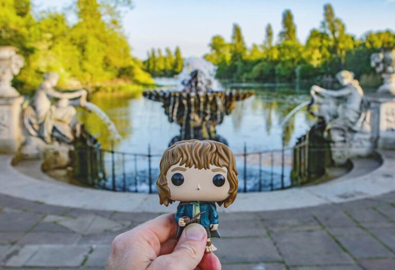 In which Pippin visits the Italian Gardens in…